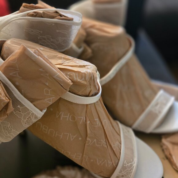 Pnina Tornai Naturalizer Lace Heels Shoes - Picture 5 of 9